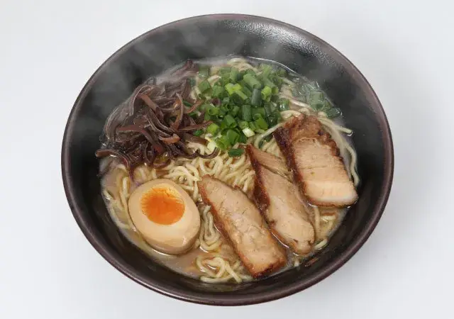 ラーメン店ホールスタッフ募集＜未経験・高校生OK＞