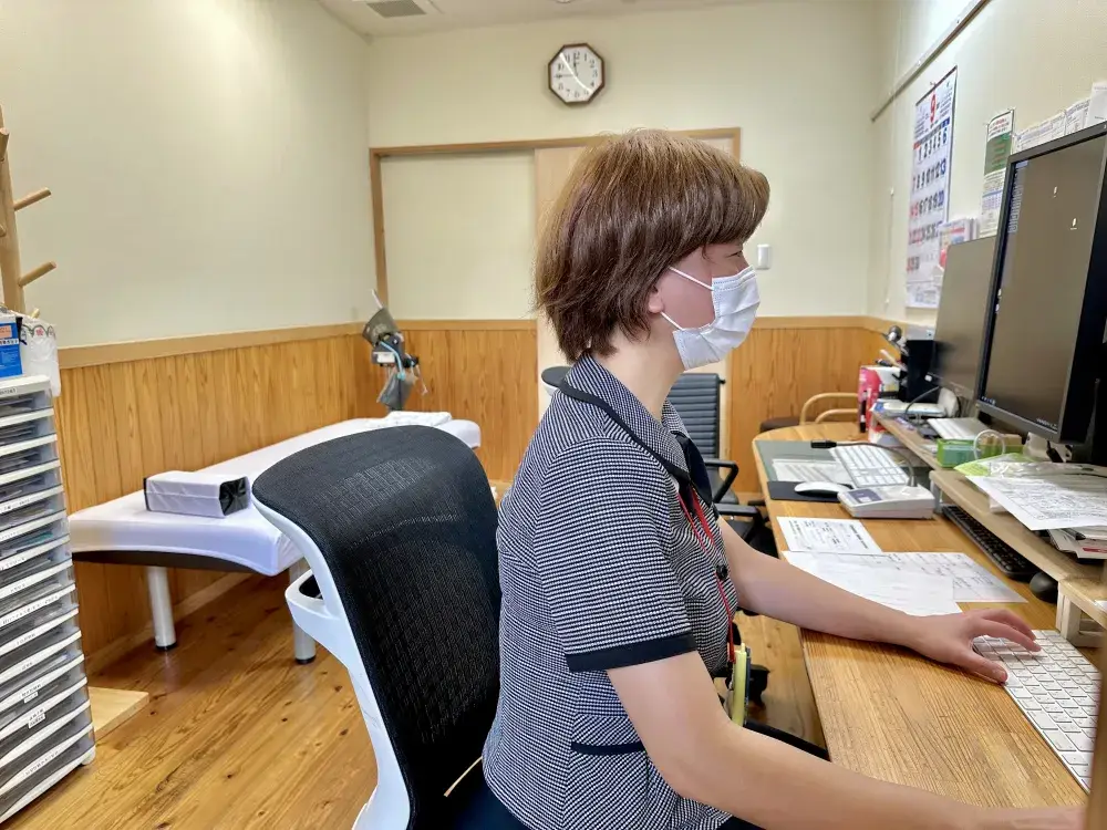 土日祝＋水金お休み！免許・資格不問！医療事務スタッフ募集