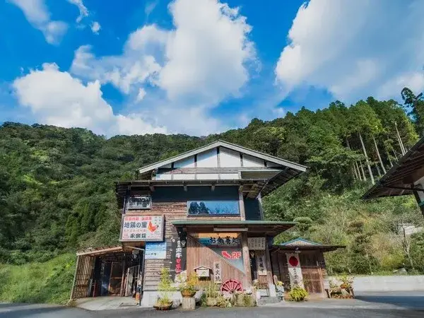 ホールスタッフ募集！霧島の隠れ家、肉の名店で働いてみませんか？