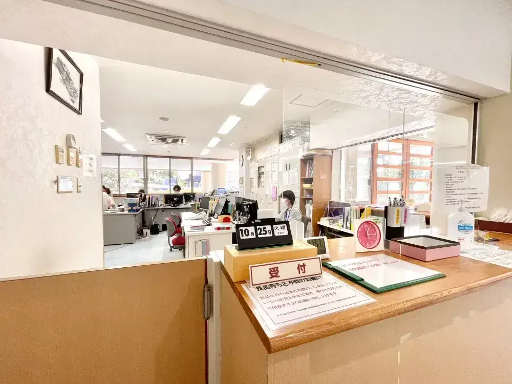 働きやすさも整った老健での看護師のお仕事／夜勤月4回以上で夜勤手当とは別途3万円支給あり！