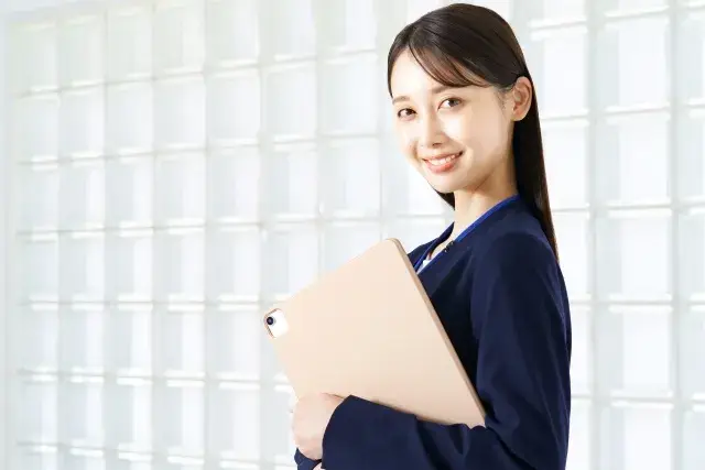 土日祝日完全お休み！鹿児島中央駅より徒歩2分とアクセスも良好！事務・教室直接支援のサポートスタッフ募集