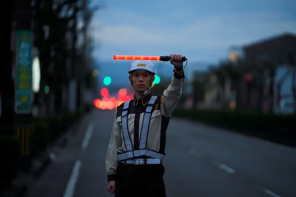 高収入＆安定！高速道路の警備員募集！安定して長く働きたいあなたに