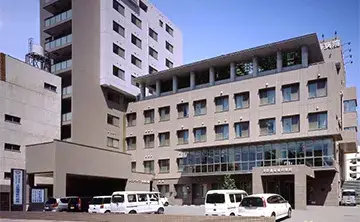 【正社員】サ高住介護職/月給17.1万円～20.5万円+夜勤手当