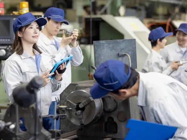 ＜人気案件＞座り作業！工場内での検査業務のお仕事です♪