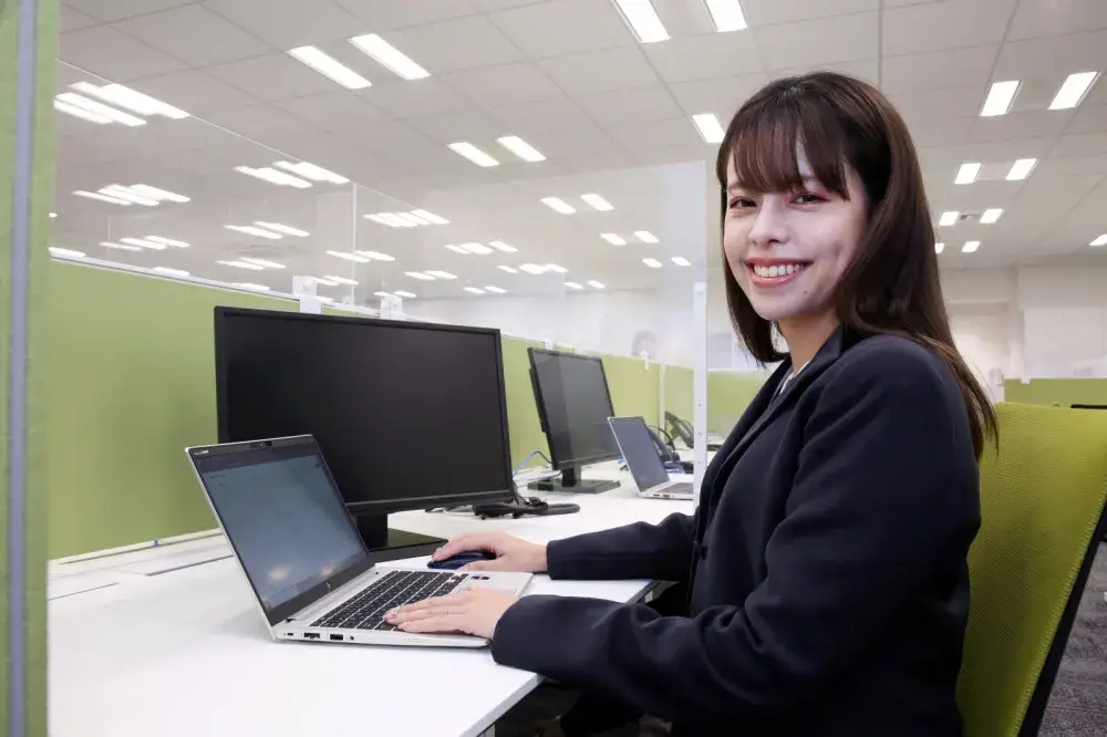 【1/19入社】3ヶ月～相談可◎土日祝休み×18時マデ♪まずは充実した研修からスタートで安心◎書類チェックのお仕事！