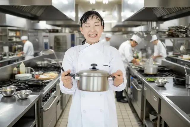 レストランキッチンスタッフ募集
