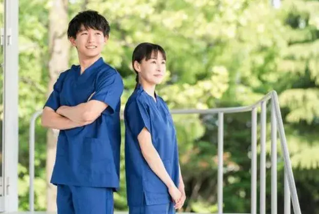 お持ちの資格を活かして！月9日程度のお休みで残業もほぼナシ！公認心理師・臨床心理士募集