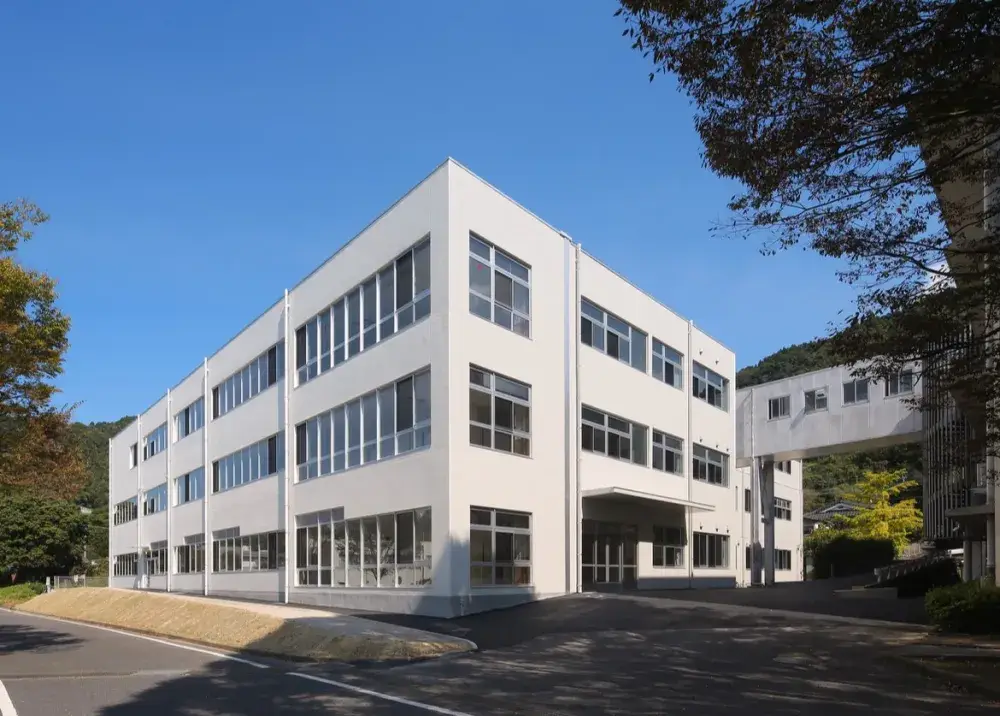 ここなら、ずっと看護師でいられる。子育ても、キャリアも、あなたらしさも。准看護師募集！