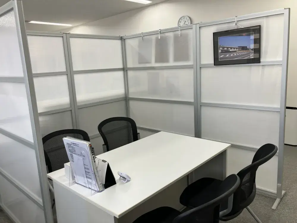 鹿児島営業所　事務所内風景