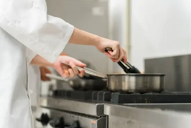 学校寄宿舎のパ―ト調理員募集