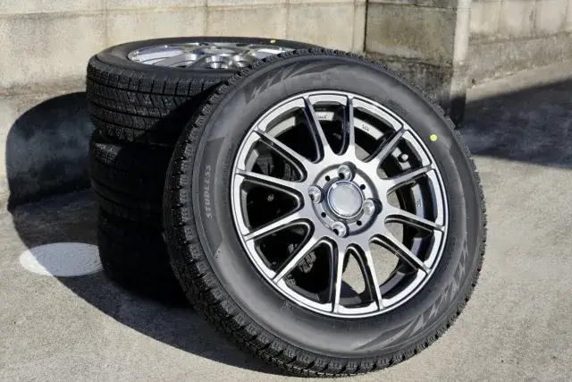 ＜出水市＞業界未経験者も大歓迎！OJT研修にてしっかりお教えします！タイヤ販売・配送・取付等のお仕事