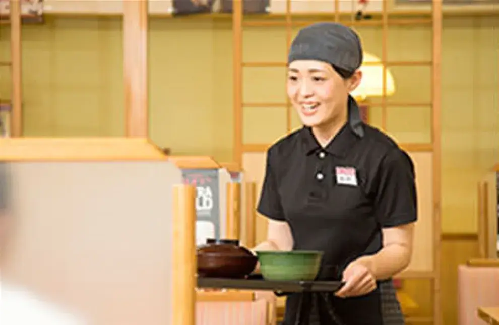 けっこう料理好き！人と話すのが好き！…そんな方にはぴったりなお仕事！