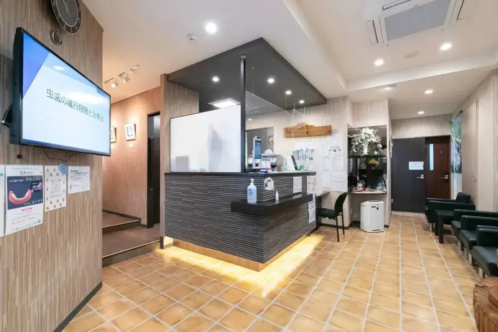 2F受付・内観