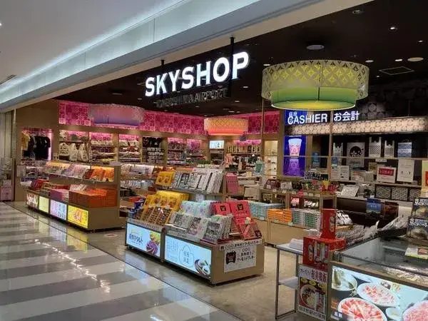 ＜正社員＞鹿児島空港内売店のお土産販売スタッフ募集！
