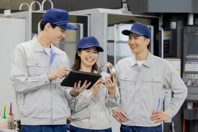 【嬉しい高時給1200円】空調完備の工場内で製造業未経験の方も活躍できる職場です！