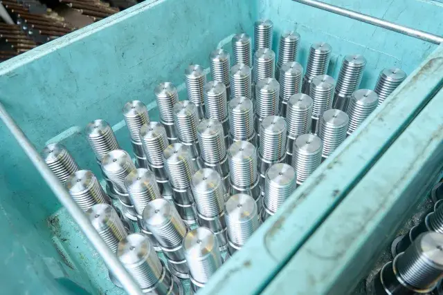 【日勤×時給1200円×土日祝休み】モノづくりが好きな方におススメ！手先を使ってモクモク作業♪