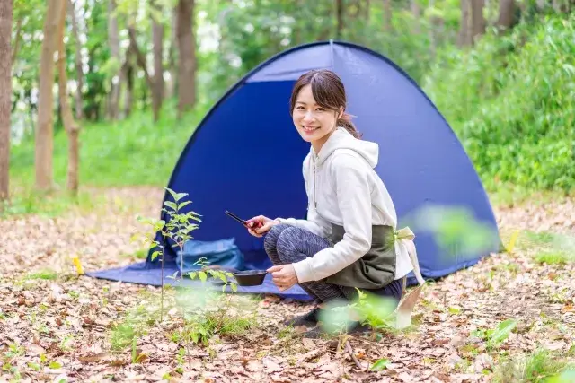 ＜28年の実績×厚労省認可＞お友達同士のご応募も大歓迎♪あなたに合ったお店をご紹介します。フロアレディ募集