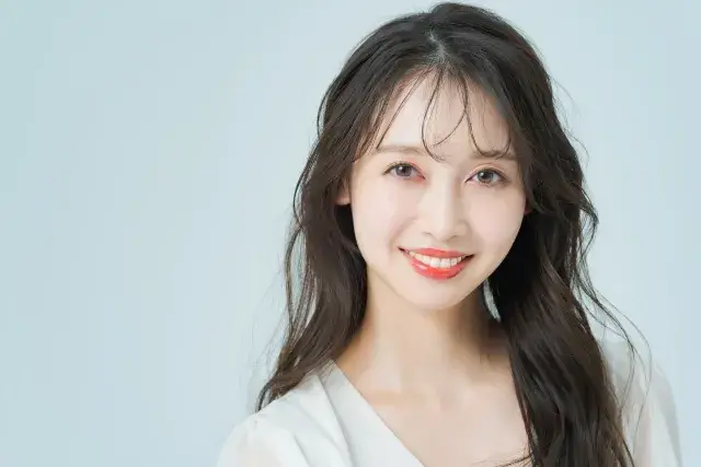 1日体験可能◎/嬉しい完全日払い/20～30代女性スタッフ多数活躍中！/週1日勤務～OKコンパニオン積極採用中