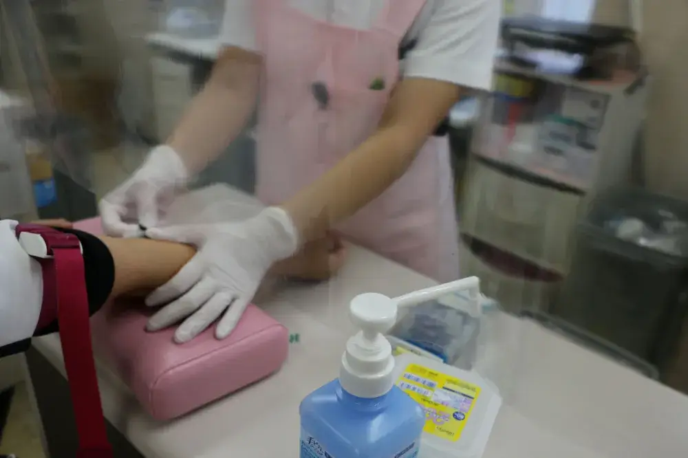 看護師募集｜夜勤なし・賞与年2回・正社員登用実績あり！健診センターで長く活躍できます。