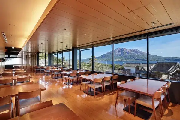 世界文化遺産の仙巌園で働こう！＜人と話すのが好き！料理が好き！という方大歓迎＞