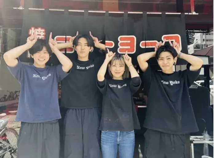 【シフト自由】ライフスタイルに合わせた働き方で♪週2日〜OK／髪色自由＆まかない無料の焼肉店スタッフ募集！