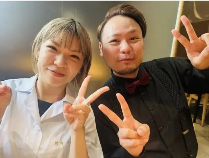 【シフト自由】ライフスタイルに合わせた働き方で♪週2日〜OK／髪色自由＆まかない無料の焼肉店スタッフ募集！