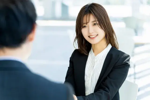 「ありがとう」がもらえる仕事｜スマホ販売スタッフ募集｜地域密着の安定企業｜長期勤務歓迎