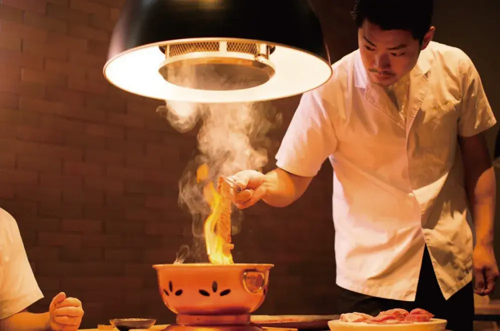 【未経験からプロへ！経験者は即キャリアアップも可能】新店舗オープンに向け、独立も目指せる焼肉すどうで新メンバー募集です！