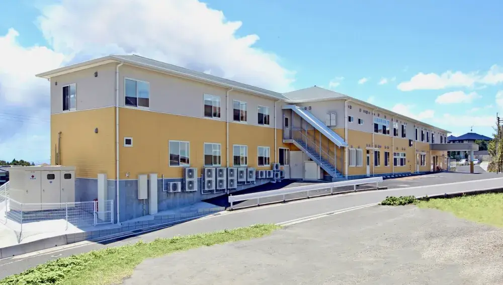 介護福祉士優遇／資格取得の支援や明確なキャリアパス制度あり。有料老人ホームでの介護スタッフ募集中！