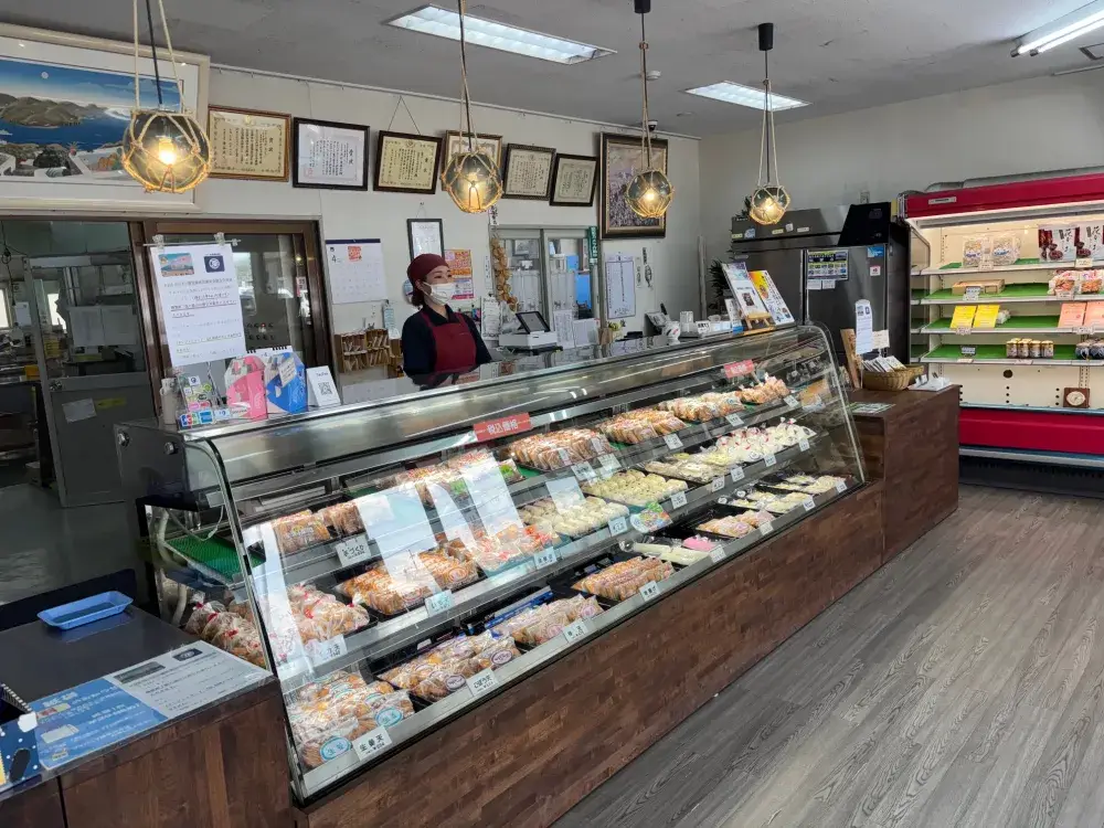 蒲鉾・さつま揚げの販売・製造スタッフ｜未経験歓迎／正社員／いちき串木野市