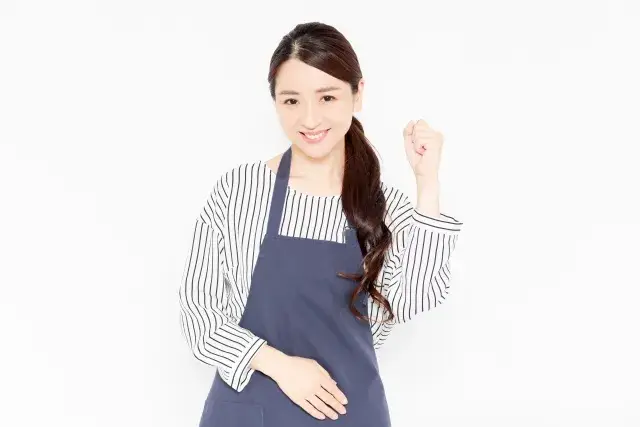 【未経験者大歓迎】高時給最大1,413円｜ガッツリ稼げる環境｜髪型自由・動きやすい服装でOK｜完全シフト制｜ホテルのフロント受付スタッフ募集