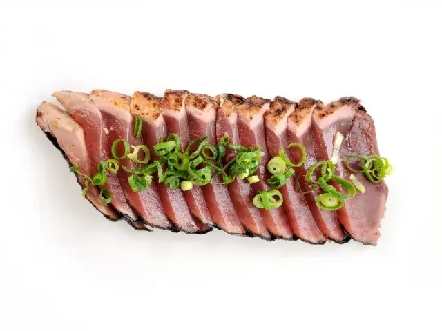 【時給1200円・月収20万円以上可】鹿児島名産の鰹のたたきを製造する食品工場でのお仕事です♪
