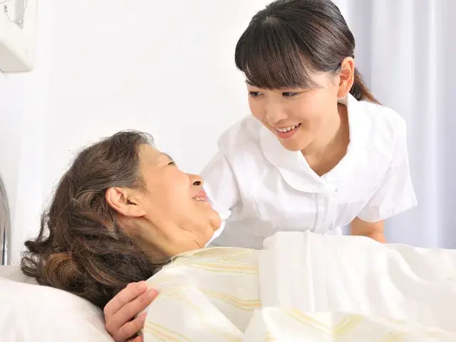 夜勤専従の病棟看護師｜年間休日154日｜月9回勤務