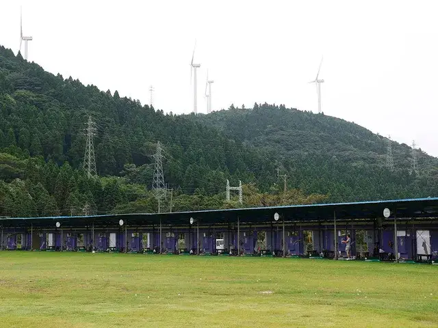 未経験歓迎｜ゴルフ練習場スタッフ（場内整備・集球・機械点検）｜年間休日110日｜島津興業