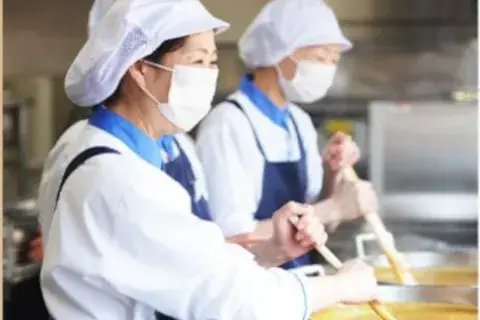 未経験OK × 子育て両立 × 年間休日140日