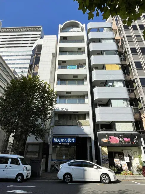【ワークライフバランス◎】年間休日123日×土日祝お休み／福岡本社・創業378年の紙専門商社でのルート営業スタッフ募集！