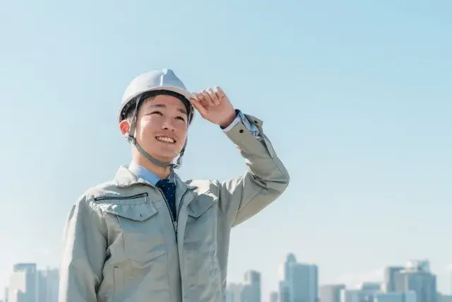 現場を動かす「管理スタッフ」募集！未経験でも月給30万円〜｜入社日はご相談ください◎