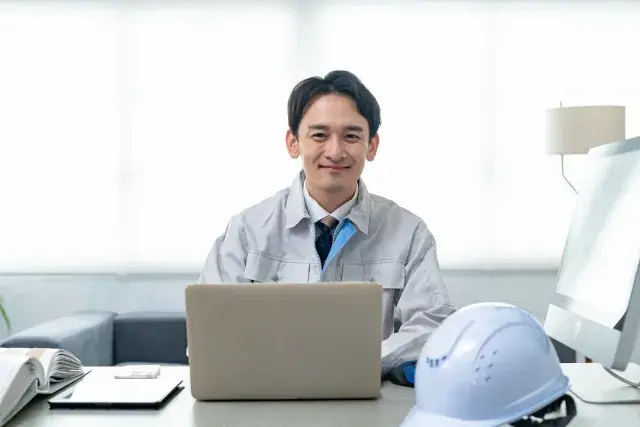 【未経験OK！施工管理スタッフ募集】まずは先輩のサポートからスタート◎｜日祝休み・隔週土曜休み｜職場見学もOK
