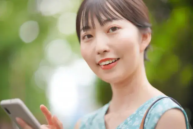 【完全日払い・時給2,500円～】夏の余韻が残るシルバーウィーク♪ 好きな日に、好きな時間だけ。週1日～、単発OKの宴会・パーティー接客スタッフ募集