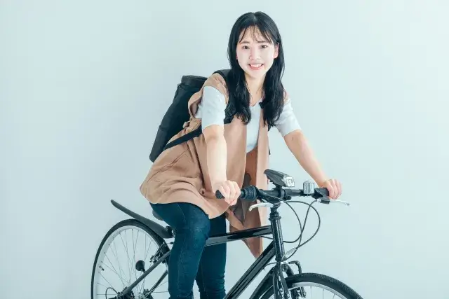 本業や学校、家事の合間に働くスタッフさんも多数♪