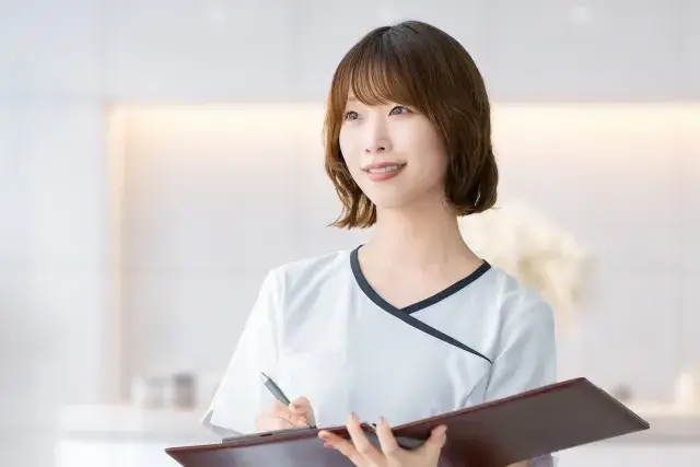 【年間休日120日・診療時間は17:30まで】受付スタッフ（歯科医院）｜女性スタッフ・子育て世代の方も活躍中♪｜賞与実績2.5か月分