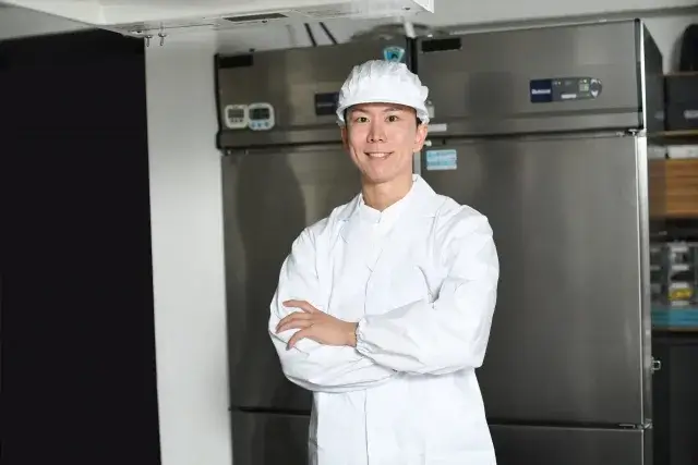 1日20～30食程度の工場食堂内での調理作業！