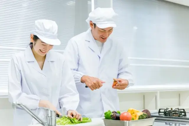 ★急募★《陸上自衛隊高遊原分屯地》　隊員食堂内での調理スタッフ募集
