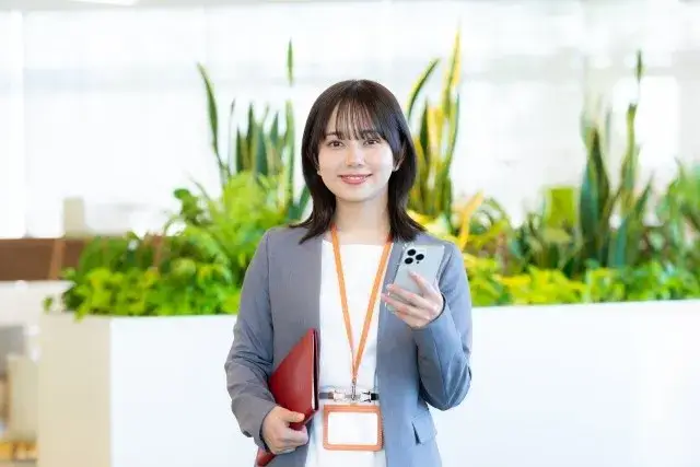 頼れる仲間がいるから未経験でも安心♪ドコモのスマホ接客対応スタッフ！