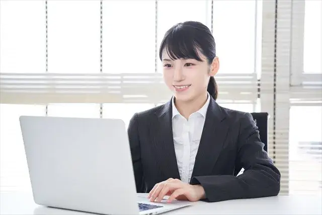 一般事務募集！事務経験のあるPC操作可能な方！月給25万円～！
