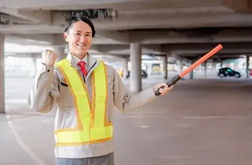 ホテルの駐車場管理スタッフ募集！時間も相談可！