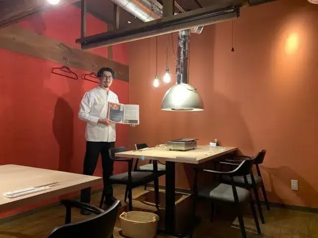 築120年の古民家をリノベーションした全室個室焼肉店「伊勢舌」。上質な宮崎牛を提供する特別な空間で、あなたのキャリアを築きませんか？