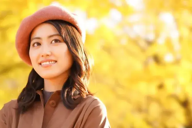 「人と接することが好き」、「旅行・おしゃれ・グルメも楽しみたい！」 そんな秋のプラス収入に最適！