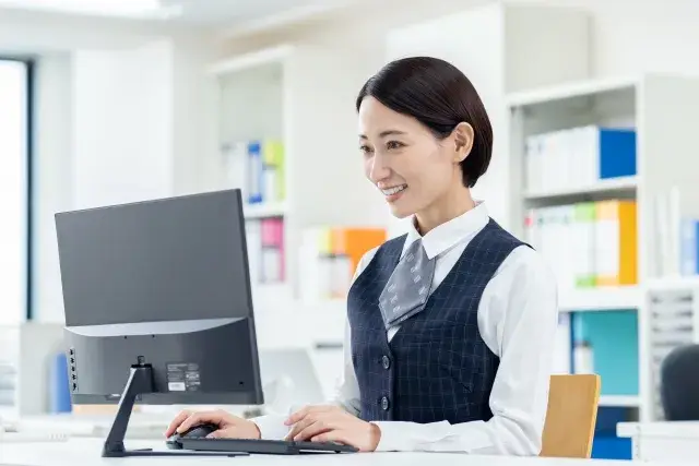 人気の総務事務！35歳くらいまでの女性活躍中！